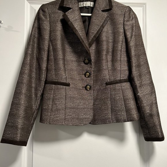 Tahari 2 Piece Pencil Skirt and Blazer - Picture 2 of 4